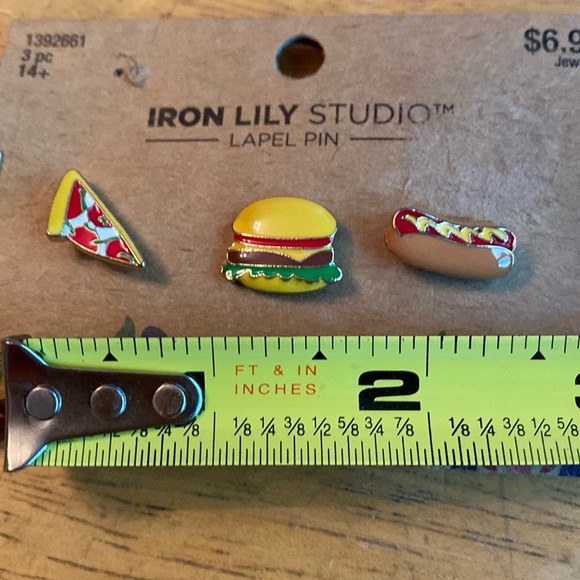 IRON LILY studio pins set - Picture 2 of 3